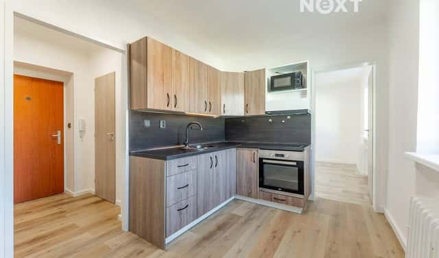 Pronájem bytu 2+1 44 m², J. A. Komenského, Stochov, okres Kladno