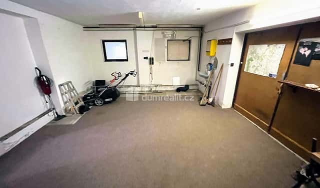 Pronájem obchodních prostor 71 m², Jižní, Uherské Hradiště – Mařatice