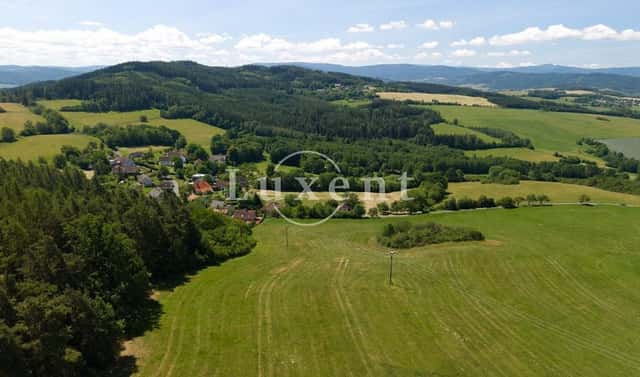 Prodej stavebního pozemku 7 124 m², Neumannova, Týnec – Horní Lhota, okres Klatovy