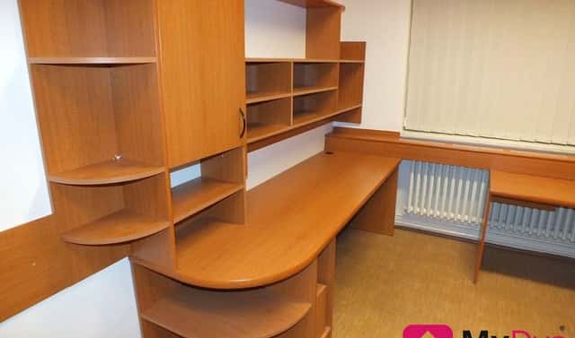 Pronájem kanceláře 18 m², Hakenova, Znojmo