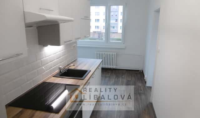 Pronájem bytu 3+1 68 m², Hluboká, Ústí nad Labem – Neštěmice