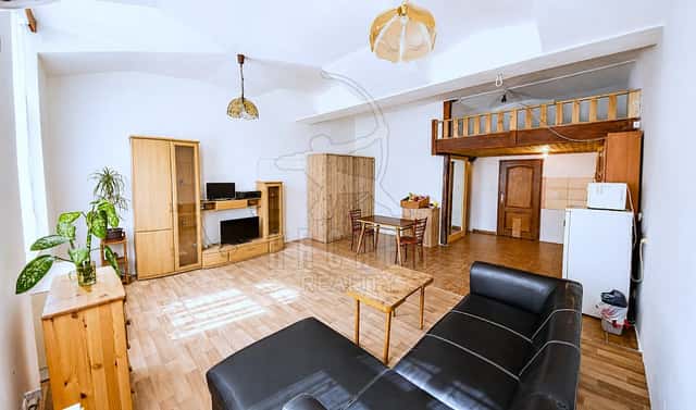 Prodej domu 454 m² s pozemkem 164 m², nám. Komenského, Kostelec nad Labem, okres Mělník