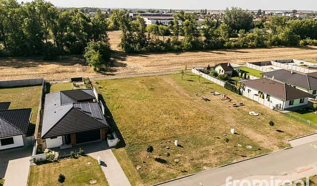 Prodej stavebního pozemku 726 m², Cvrčovice, okres Brno-venkov