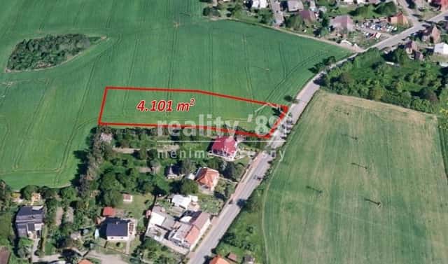 Prodej stavebního pozemku 4 101 m², Červené Pečky, okres Kolín