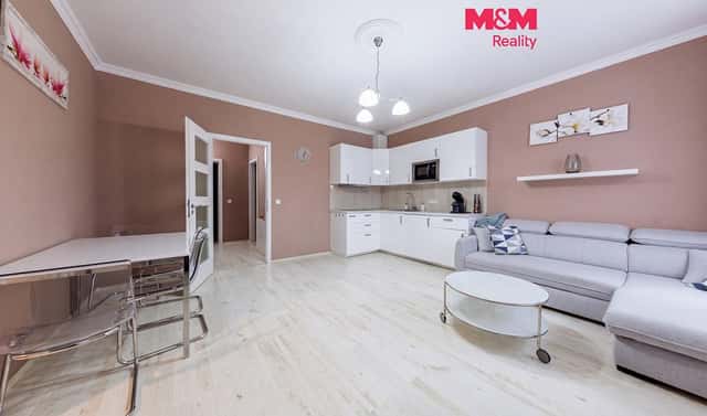 Pronájem bytu 3+kk 80 m², Moravská, Karlovy Vary