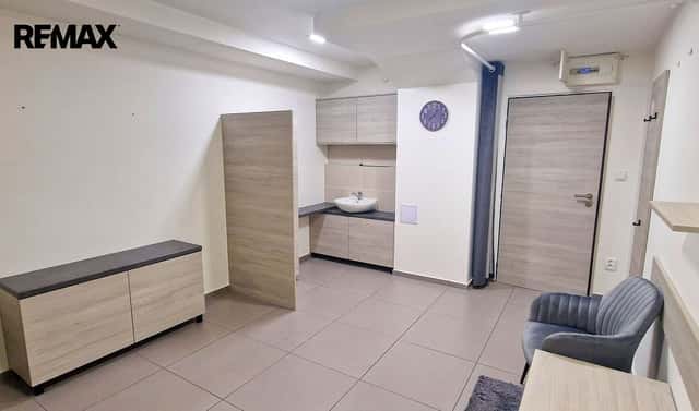 Pronájem obchodních prostor 16 m², Pěkná, Brno – Chrlice, okres Brno-město