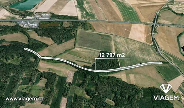 Prodej lesa 1 999 m², Sokoleč, okres Nymburk