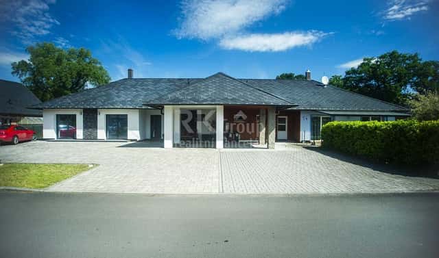 Prodej domu 190 m² s pozemkem 490 m², Na Hůrce, Cheb – Skalka