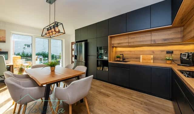 Prodej domu 114 m² s pozemkem 614 m², Kamenný Přívoz – Hostěradice, okres Praha-západ