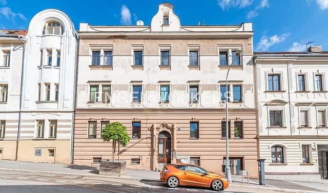 Pronájem kanceláře 35 m², Šlikova, Praha 6 – Břevnov