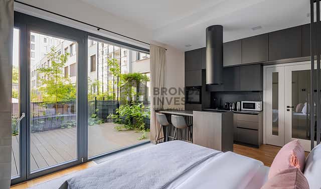 Pronájem bytu 1+kk 30 m², Grafická, Praha 5 – Smíchov