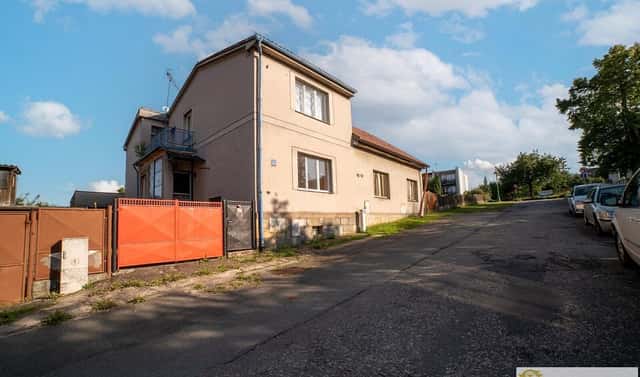 Prodej domu 90 m² s pozemkem 249 m², Na Vinici, Chlumec nad Cidlinou – Chlumec nad Cidlinou III, okres Hradec Králové