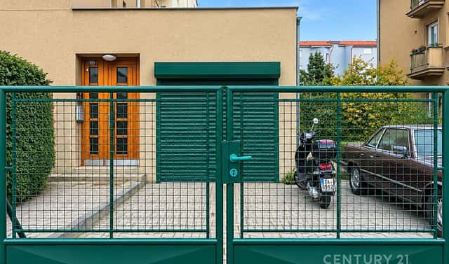 Pronájem garáže, 14 m2, Praha 6, Na dlouhém lánu, Praha 6 – Vokovice