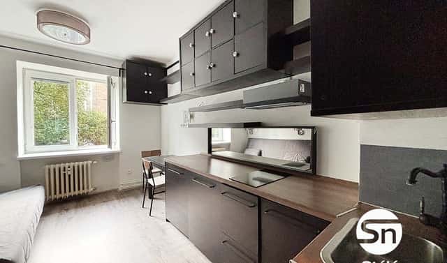 Pronájem bytu 1+kk 17 m², Jerevanská, Praha 10 – Vršovice