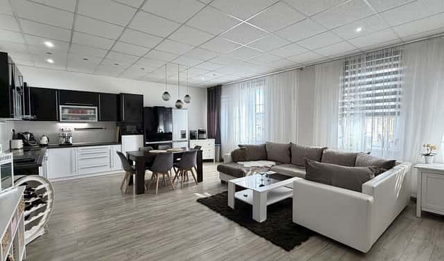 Prodej domu 466 m² s pozemkem 778 m², Pražská, Chomutov