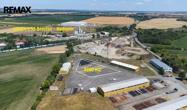 Pronájem komerčního pozemku 4 200 m², Břeclav