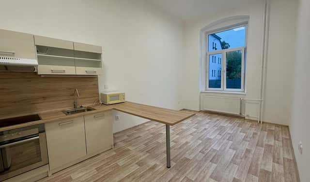 Pronájem bytu 1+kk 30 m², Palackého, Cheb