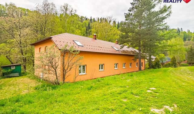 Prodej chaty/chalupy 462 m² s pozemkem 688 m², Vítkov – Zálužné, okres Opava