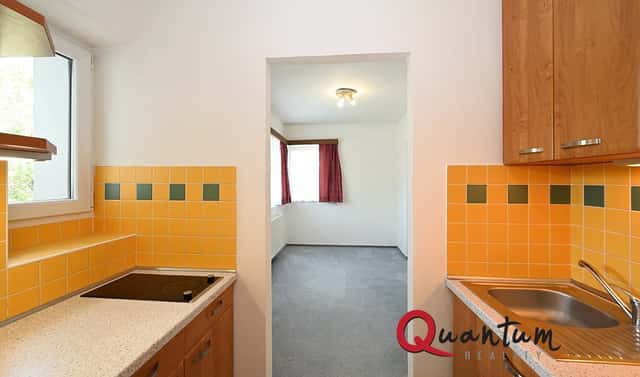 Pronájem bytu 1+kk 26 m², Nad Turbovou, Praha 5 – Košíře