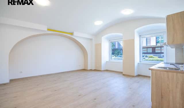 Prodej bytu 2+kk 58 m², Pražská, Unhošť, okres Kladno