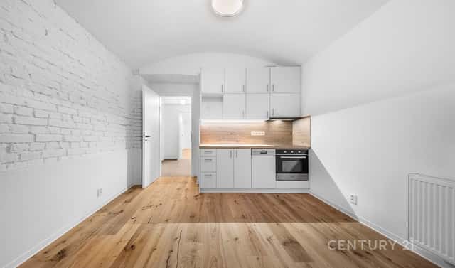 Pronájem kanceláře 50 m², Sezimova, Praha 4 – Nusle