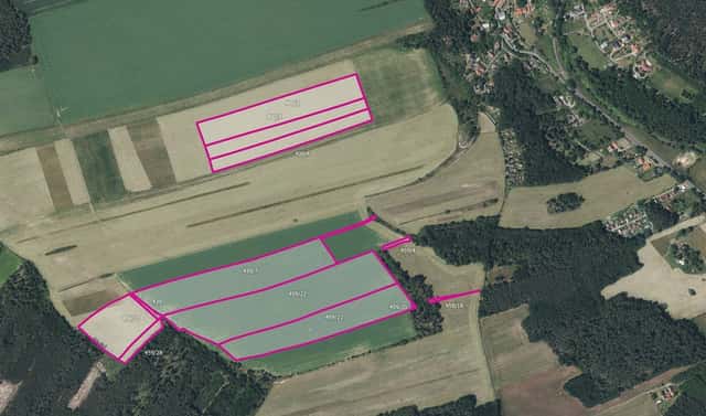 Prodej pole 261 982 m², Lhotka, okres Mělník