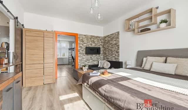 Prodej bytu 1+1 59 m², Střelecká, Hradec Králové