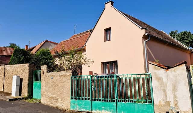 Prodej domu 100 m² s pozemkem 570 m², Hřivice – Touchovice, okres Louny