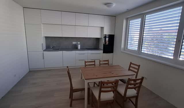 Pronájem bytu 2+kk 50 m², Životského, Brno – Židenice, okres Brno-město