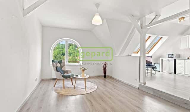 Prodej bytu 3+1 90 m², Lidové nám., Kralupy nad Vltavou – Mikovice, okres Mělník