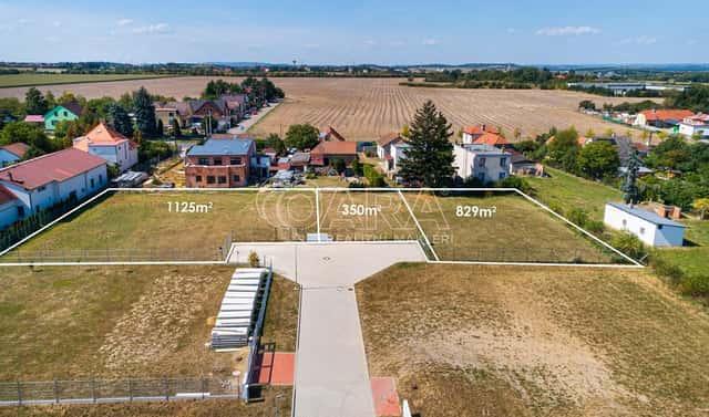 Prodej stavebního pozemku 1 125 m², Máchova, Vestec, okres Praha-západ