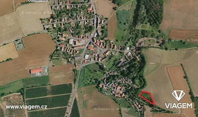 Prodej pole 1 435 m², Vinařice, okres Louny