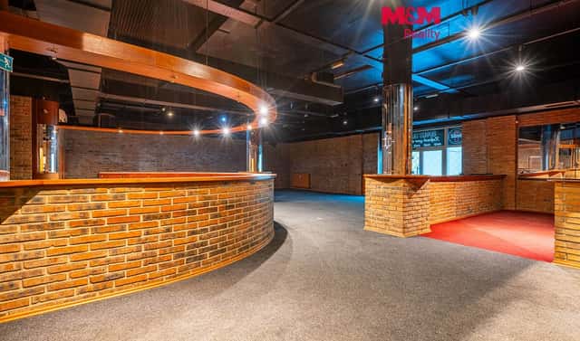 Pronájem obchodních prostor 324 m², Trnkovo náměstí, Praha 5 – Hlubočepy