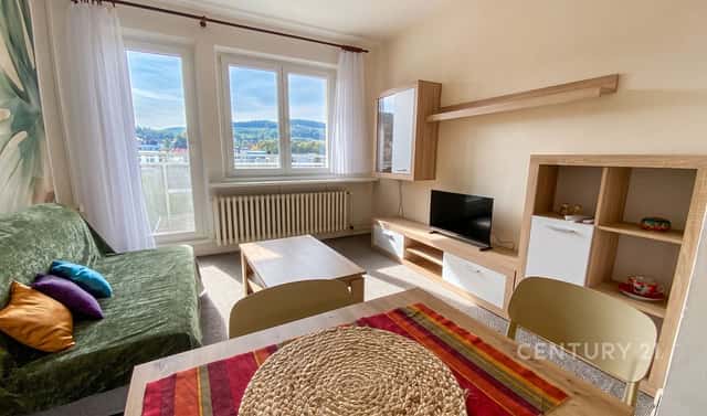 Pronájem bytu 1+kk 28 m², Bratří Jaroňků, Zlín