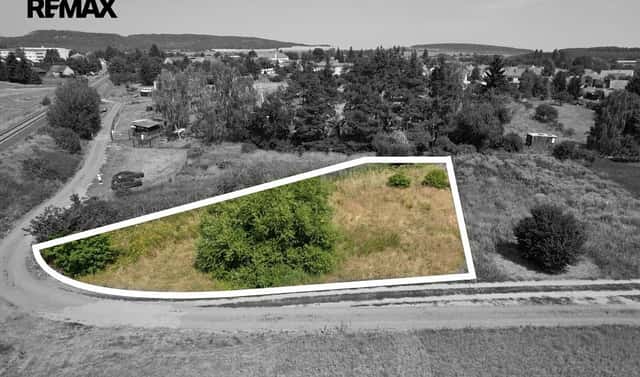 Prodej stavebního pozemku 1 181 m², Vroutek, okres Louny