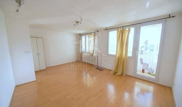 Prodej bytu 3+1 80 m², Kralupská, Brandýs nad Labem-Stará Boleslav – Brandýs nad Labem, okres Praha-východ