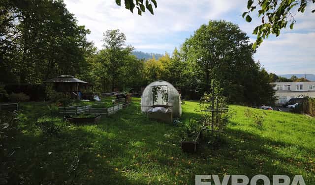 Prodej stavebního pozemku 1 243 m², Děčín