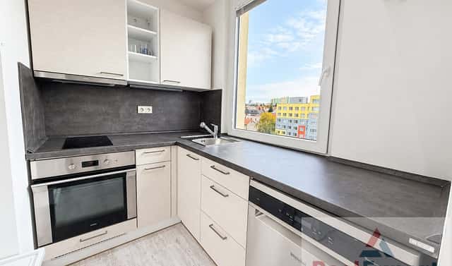 Prodej bytu 2+kk 30 m², Brechtova, Praha 4 – Háje