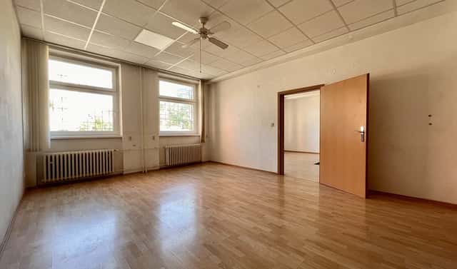 Pronájem kanceláře 98 m², Juliánovské náměstí, Brno – Židenice, okres Brno-město