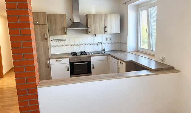 Pronájem bytu 3+kk 70 m², Nádražní, Lovosice, okres Litoměřice