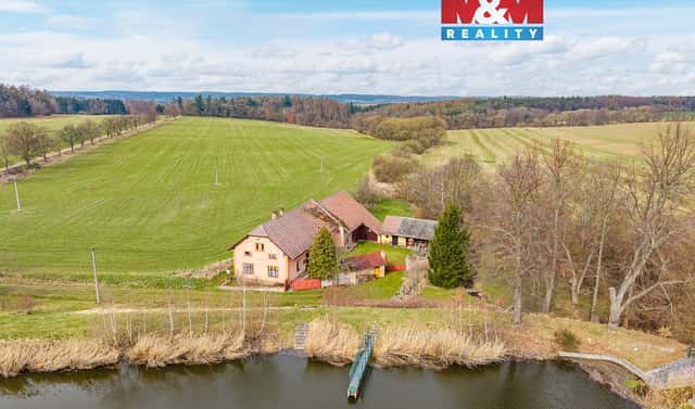 Prodej domu 161 m² s pozemkem 5 140 m², Zásmuky – Nesměň, okres Kolín