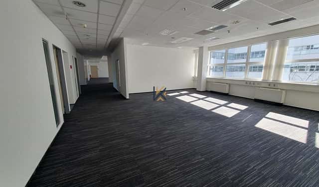 Pronájem kanceláře 576 m², Radlická, Praha 5 – Smíchov