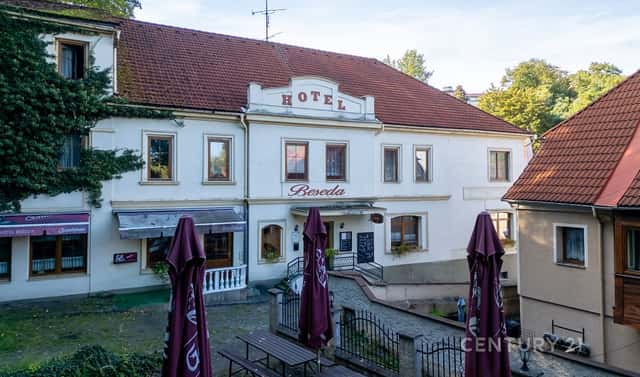 Prodej ubytovacího objektu 1 130 m², Nádražní, Mimoň – Mimoň III, okres Česká Lípa