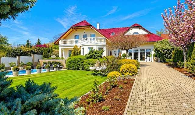 Prodej domu 323 m² s pozemkem 1 018 m², Kly – Hoření Vinice, okres Mělník