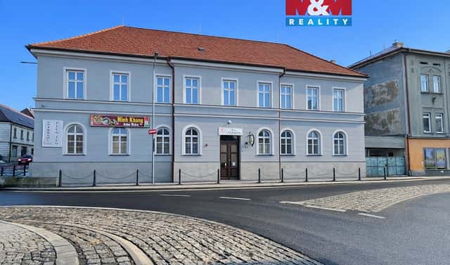 Prodej nájemního domu, činžáku 1 803 m², Podbořany, okres Louny