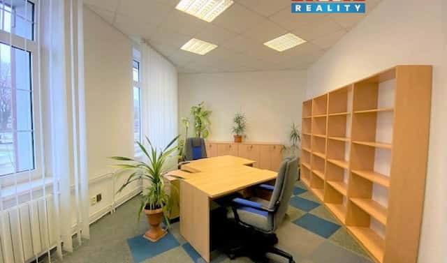 Pronájem kanceláře 24 m², Krnov, okres Bruntál