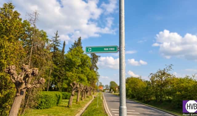 Prodej stavebního pozemku 940 m², Úvaly, okres Praha-východ
