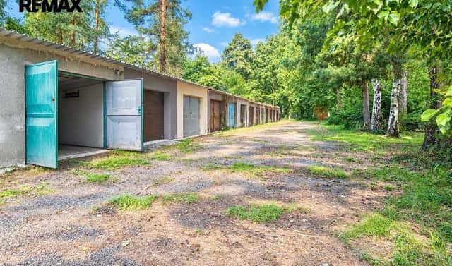 K pronájmu garáž 21 m2, Praha 9, Klánovice., V soudním, Praha 9 – Klánovice