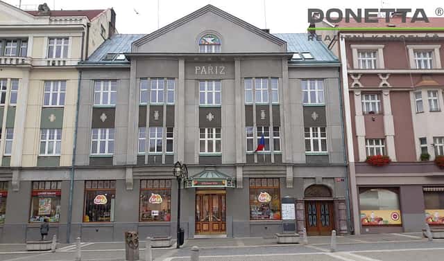 Pronájem kanceláře 22 m², Baťkovo náměstí, Hradec Králové