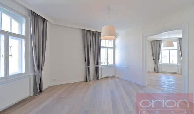 Pronájem bytu 3+1 137 m², náměstí Jiřího z Poděbrad, Praha 2 – Vinohrady
